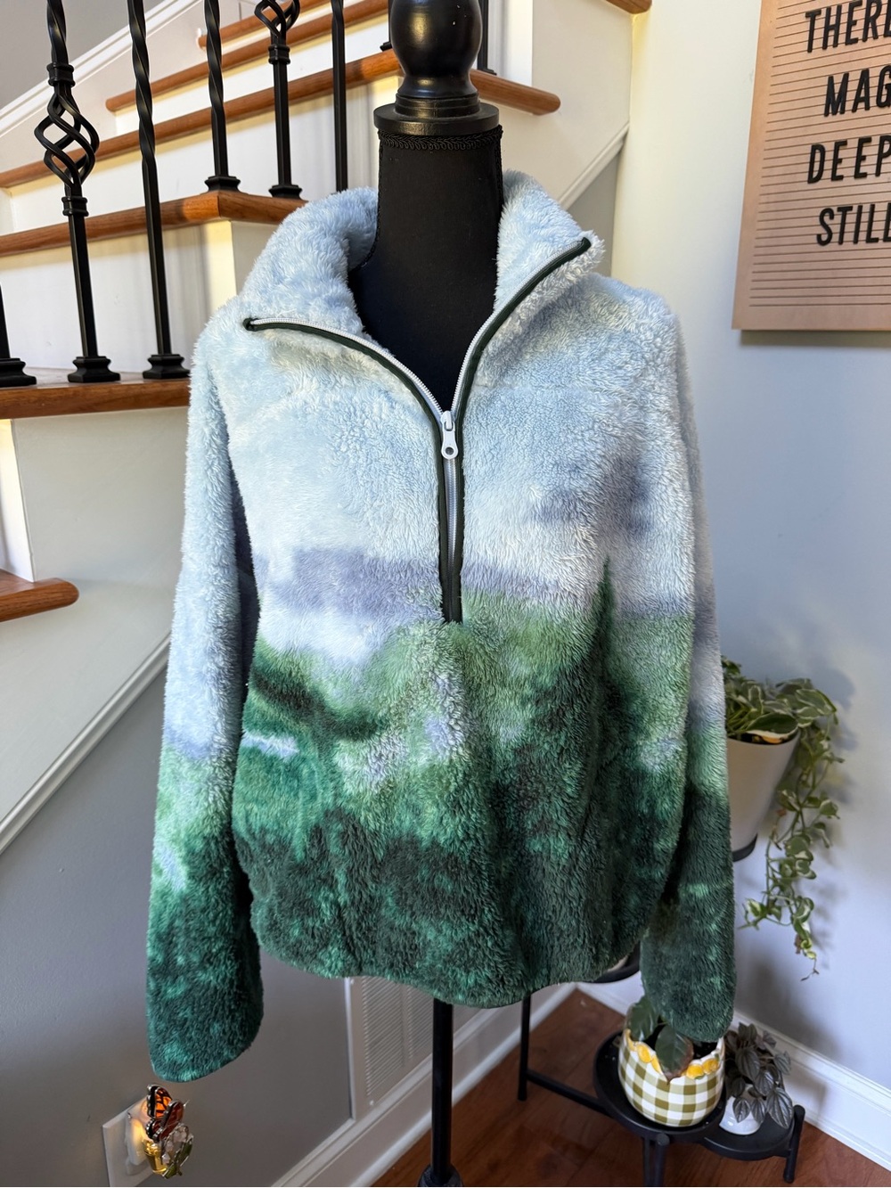 Sherpa Quarter Zip Pullover Jacket - Green/Light Blue Forest